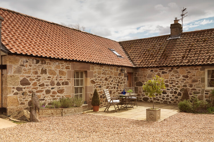 The Byre Cottage - Image 1 - UK Tourism Online