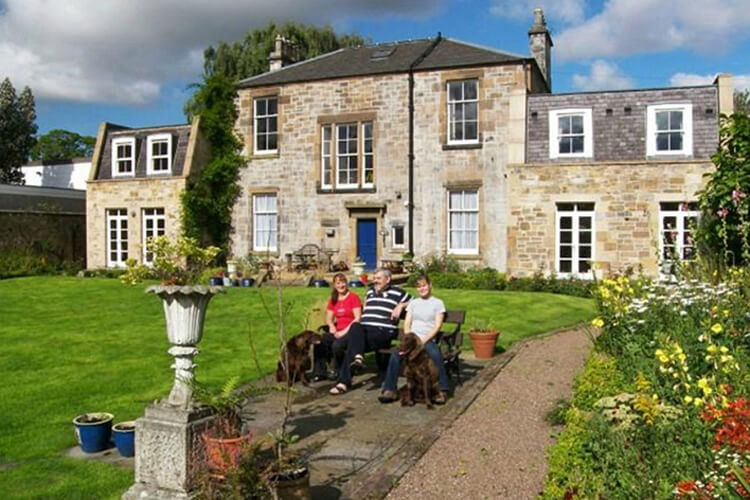 The Guesthouse @ Eskbank - Image 1 - UK Tourism Online