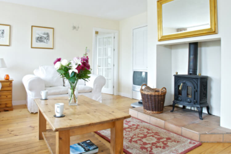 Woodturner's Cottage - Image 2 - UK Tourism Online