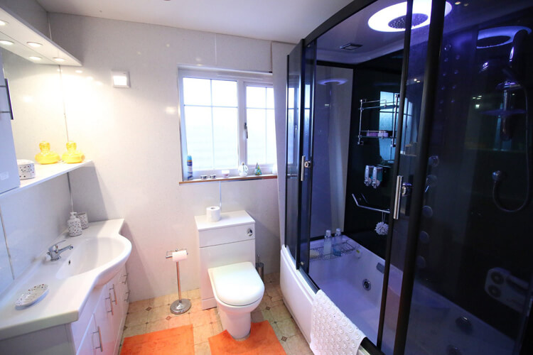 Fantasia Bed & Breakfast - Image 3 - UK Tourism Online