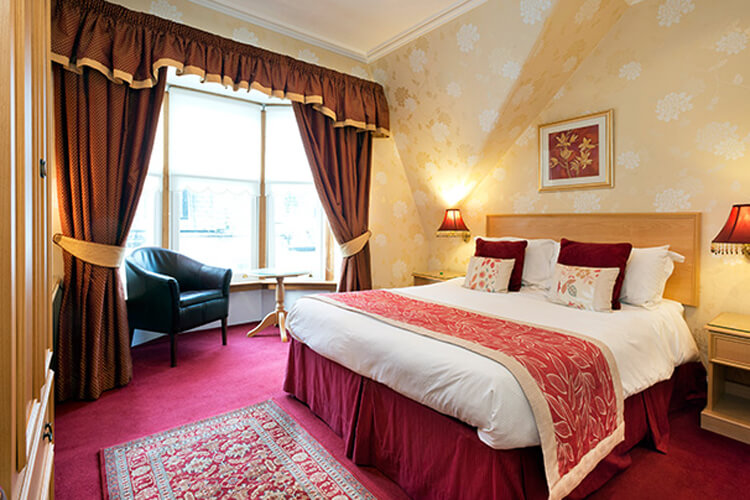 Glenderran Guest House - Image 1 - UK Tourism Online