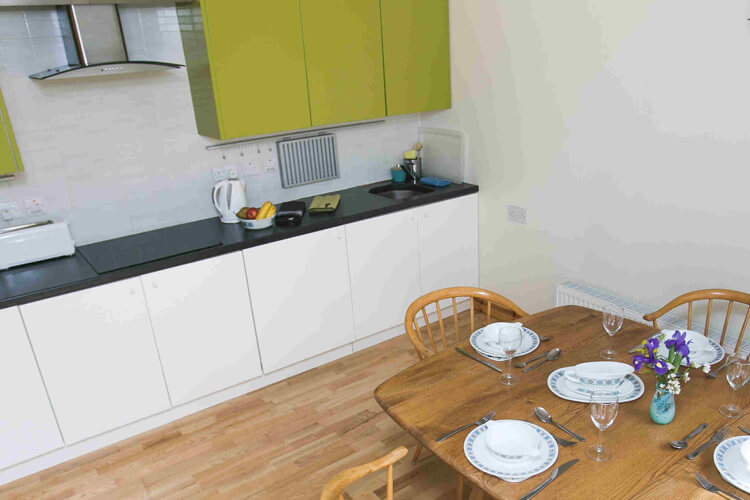 Glasgow Holiday Cottage - Image 3 - UK Tourism Online