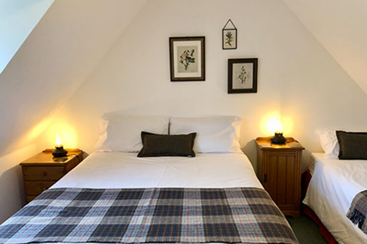 Glenmuir Cottage - Image 2 - UK Tourism Online