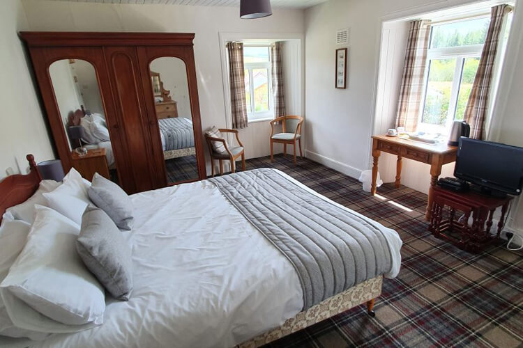 Inchbae Lodge Guesthouse - Image 3 - UK Tourism Online