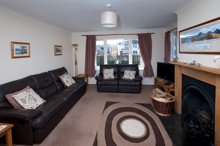 Seagulls Ullapool - Image 1 - UK Tourism Online