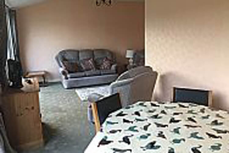 Waterside Cottage - Image 3 - UK Tourism Online