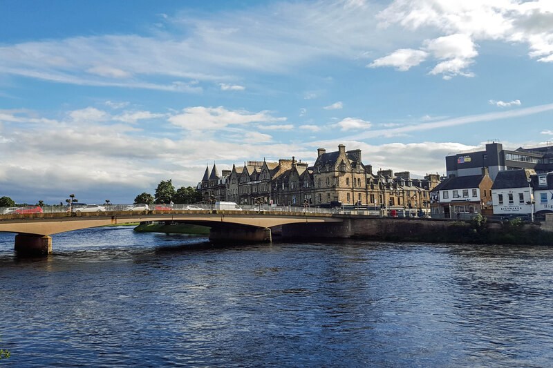 Hotels, Guest Accommodation and Self Catering in Inverness & Fort William - Scotland on UK Tourism Online
