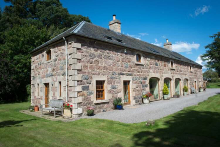 Boath Stables Accommodation - Image 1 - UK Tourism Online