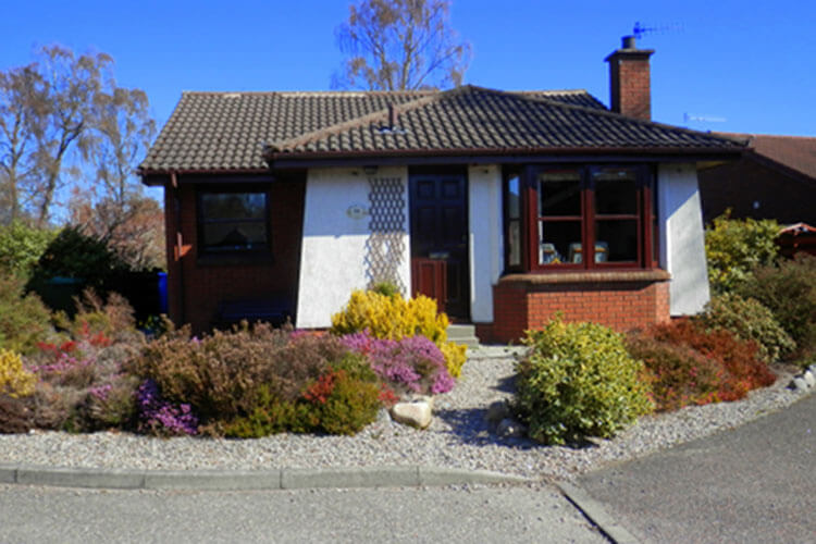 Cairngorm Highland Bungalows - Image 1 - UK Tourism Online