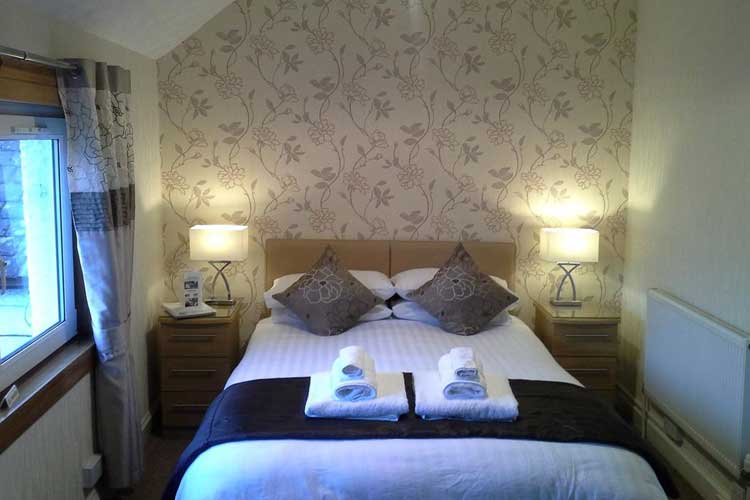 Carrmoor Guest House - Image 2 - UK Tourism Online