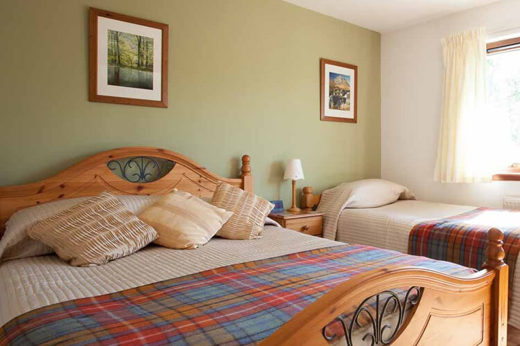 Cedar Lodge - Image 3 - UK Tourism Online