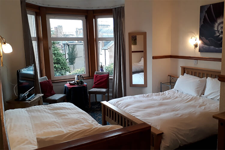Cedar Villa Guest House - Image 3 - UK Tourism Online