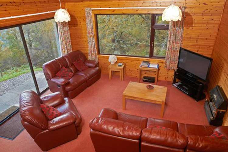 Drumnadrochit Lodges - Image 2 - UK Tourism Online