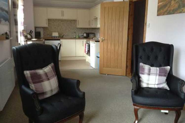 Glenlochy Nevis Bridge Apartments - Image 2 - UK Tourism Online