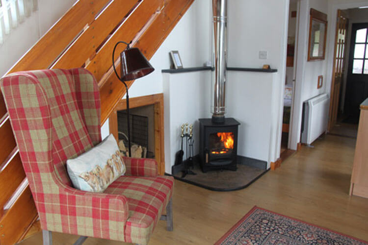 Invergloy Riverside Lodges - Image 2 - UK Tourism Online