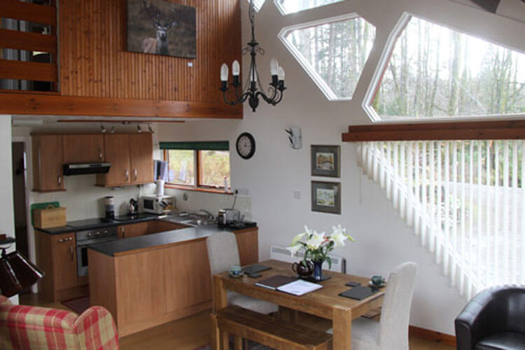 Invergloy Riverside Lodges - Image 3 - UK Tourism Online