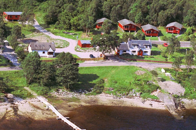 Loch Leven Chalets - Image 1 - UK Tourism Online