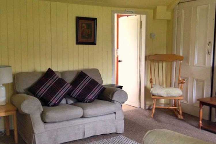 Upper Finlarig Cottages - Image 4 - UK Tourism Online