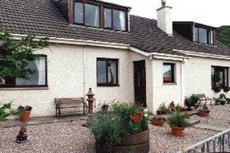 Western Isles Guest House - Image 1 - UK Tourism Online