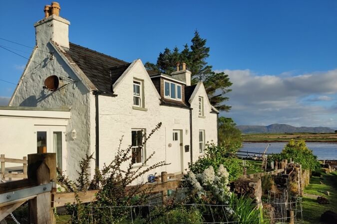 Oystercatchers Holiday Cottage Thumbnail | Breakish - Isle of Skye | UK Tourism Online