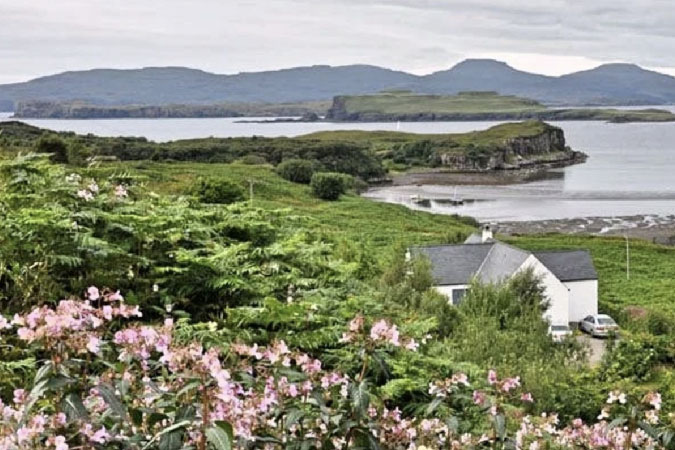 The Seashell Thumbnail | Carbost - Isle of Skye | UK Tourism Online