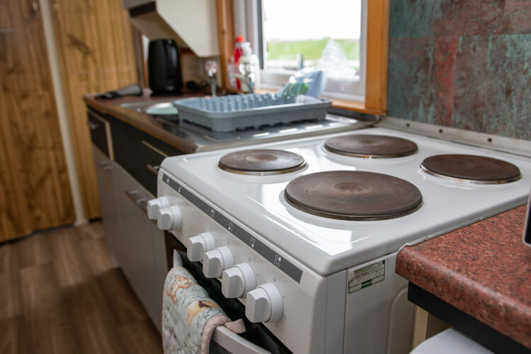 The Gateway Cabin - Image 3 - UK Tourism Online