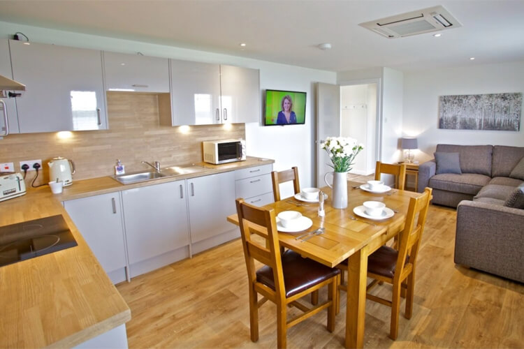 Rockworks Chalets - Image 4 - UK Tourism Online