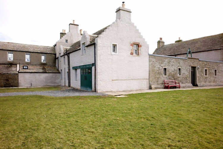 Skaill House Self Catering Apartments - Image 1 - UK Tourism Online