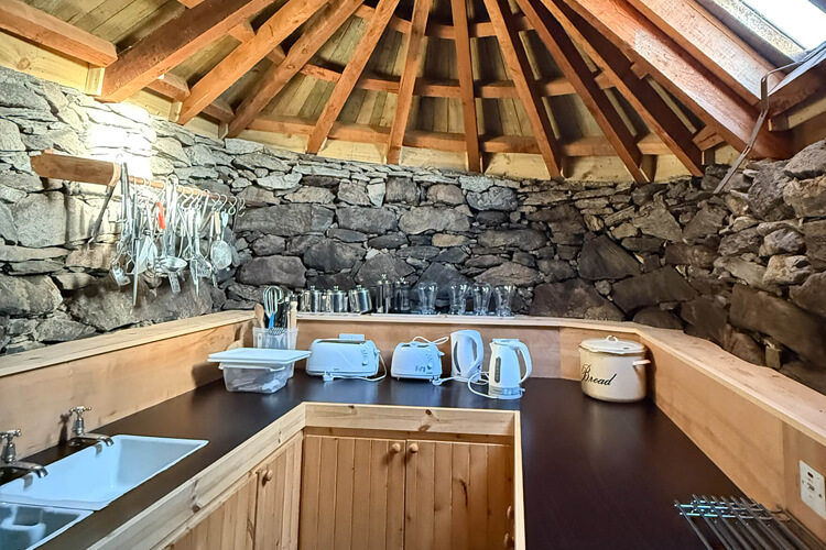 Gearrannan Blackhouse Village - Image 4 - UK Tourism Online