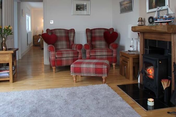 Glenview Cottage Thumbnail | Isle of Lewis - Outer Hebrides | UK Tourism Online