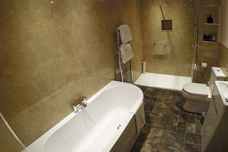 Acarsaid Hotel - Image 4 - UK Tourism Online