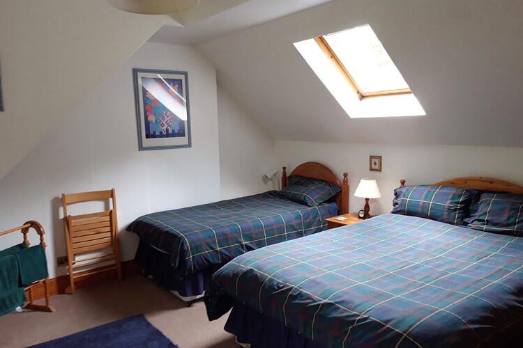 Atholl Cottage - Image 2 - UK Tourism Online