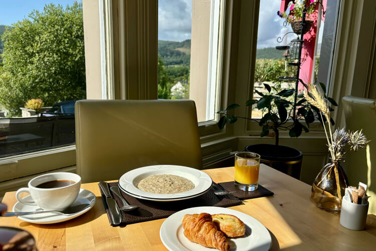 Carra Beag Guest House - Image 5 - UK Tourism Online