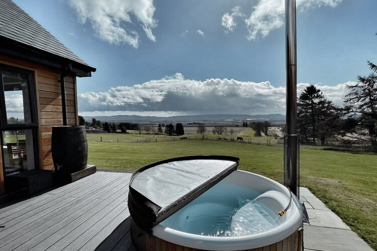 Greengairs Highland Bothies - Image 5 - UK Tourism Online