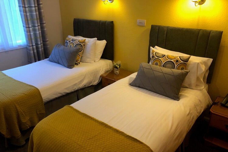 The Famous Bein Inn - Image 3 - UK Tourism Online