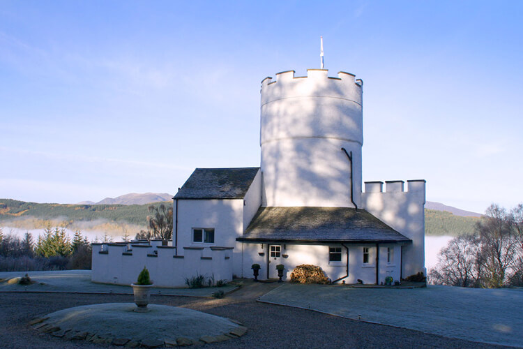 The White Tower of Taymouth Castle - Image 1 - UK Tourism Online