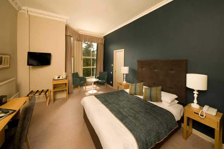 Bay Waverley Castle Hotel - Image 2 - UK Tourism Online