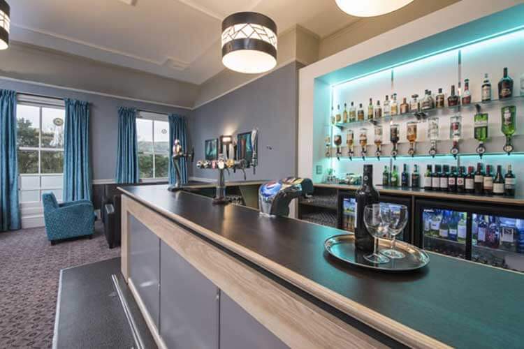 Bay Waverley Castle Hotel - Image 4 - UK Tourism Online