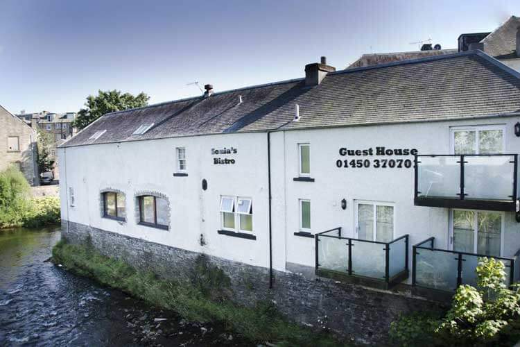 Bridge House Guest House and Bistro - Image 1 - UK Tourism Online