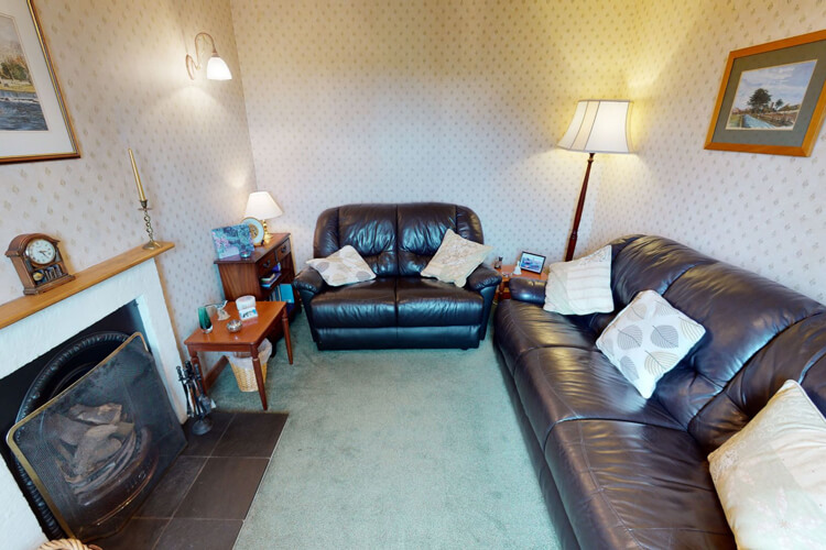 Smailholm Cottage - Image 3 - UK Tourism Online