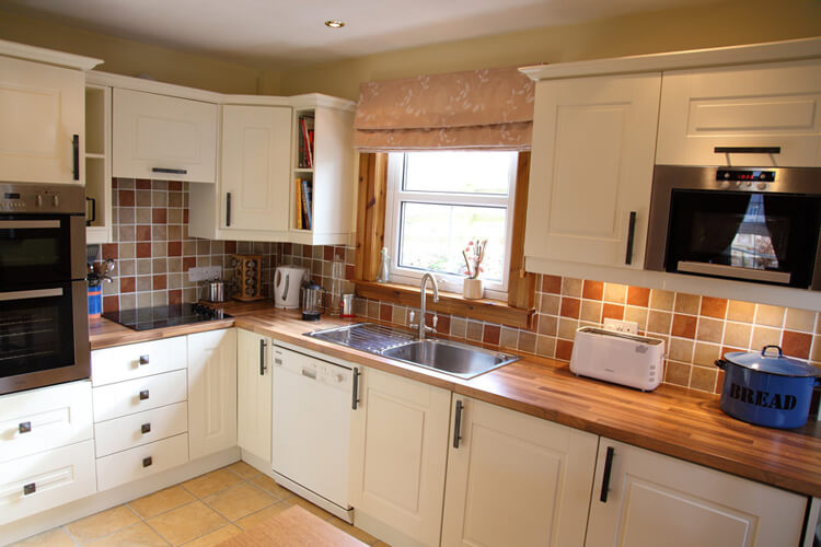 Synton Mains Holiday Cottages - Image 2 - UK Tourism Online