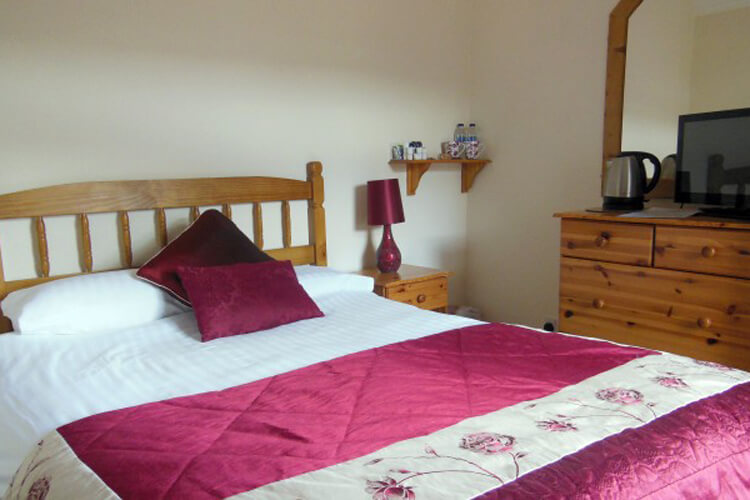 The Grapes Hotel - Image 1 - UK Tourism Online