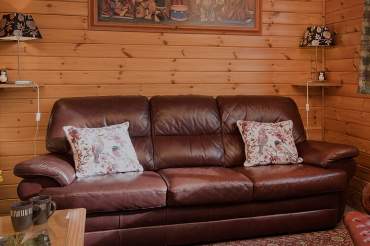 The Spinney Self Catering Lodges - Image 2 - UK Tourism Online