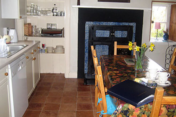 Creag Darach Cottage - Image 3 - UK Tourism Online