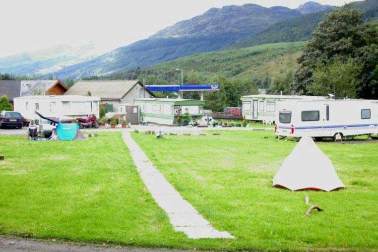 Glenloin House Campsite - Image 1 - UK Tourism Online