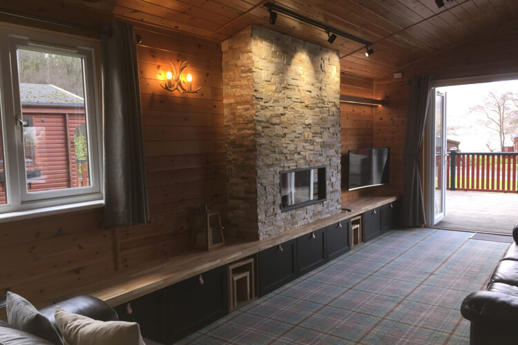 Luxury Log Cabins Loch Lomond  - Image 3 - UK Tourism Online