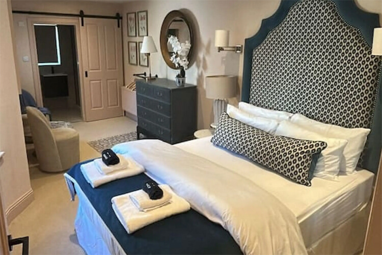 Macdui & Corrie Apartment at Munro Guest House - Image 3 - UK Tourism Online