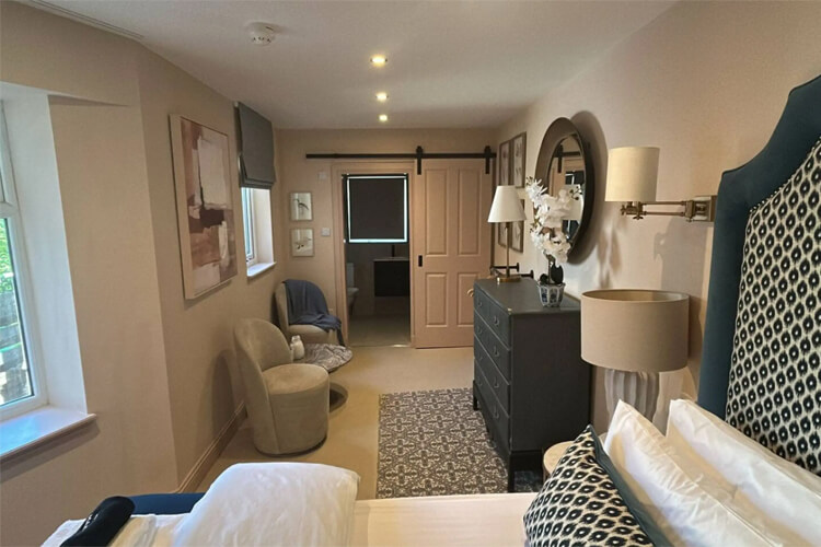 Macdui & Corrie Apartment at Munro Guest House - Image 4 - UK Tourism Online