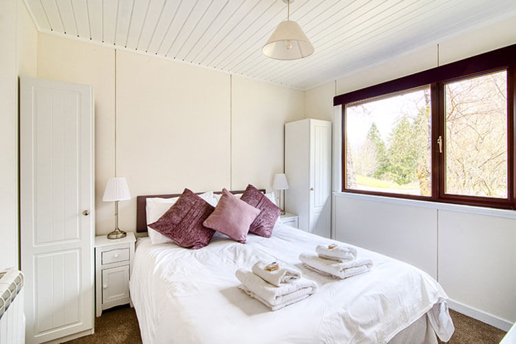 Portnellan Estate - Whooper - Image 3 - UK Tourism Online