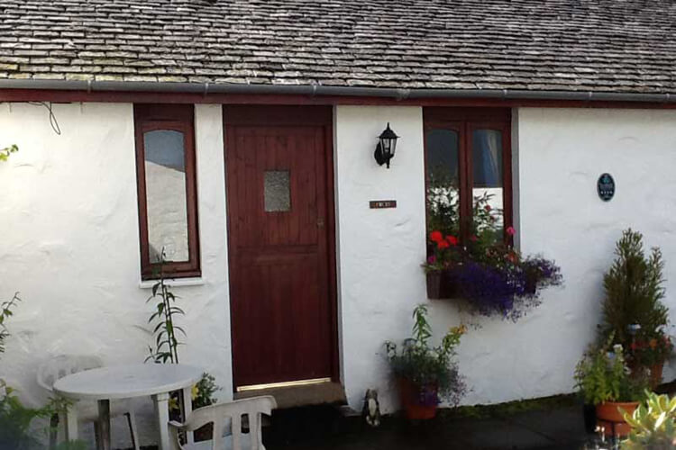 Shegarton Farm Cottages - Image 1 - UK Tourism Online